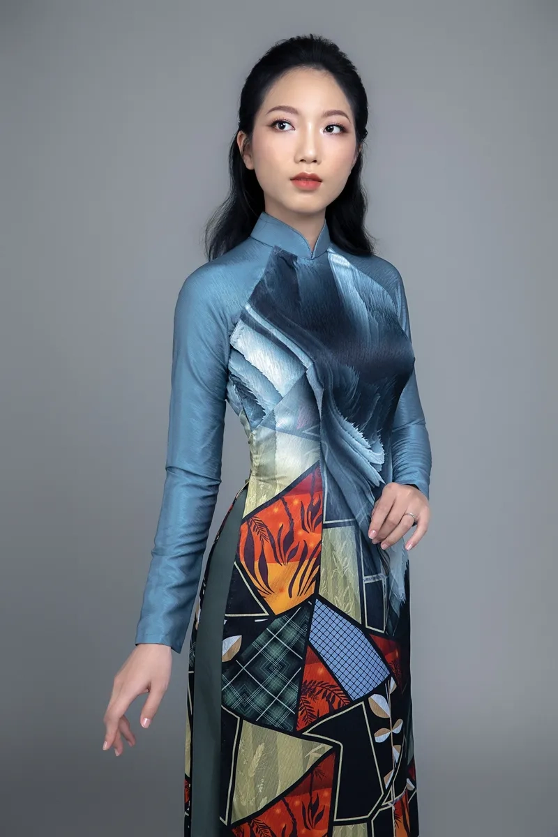 Duyên dáng kín đáo cùng áo dài lụa tay dài
