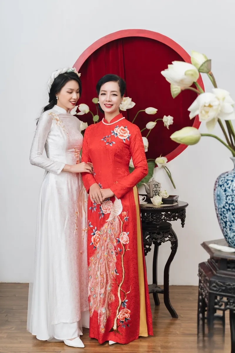Nét áo dài trắng truyền thống giữ hồn văn hóa Việt