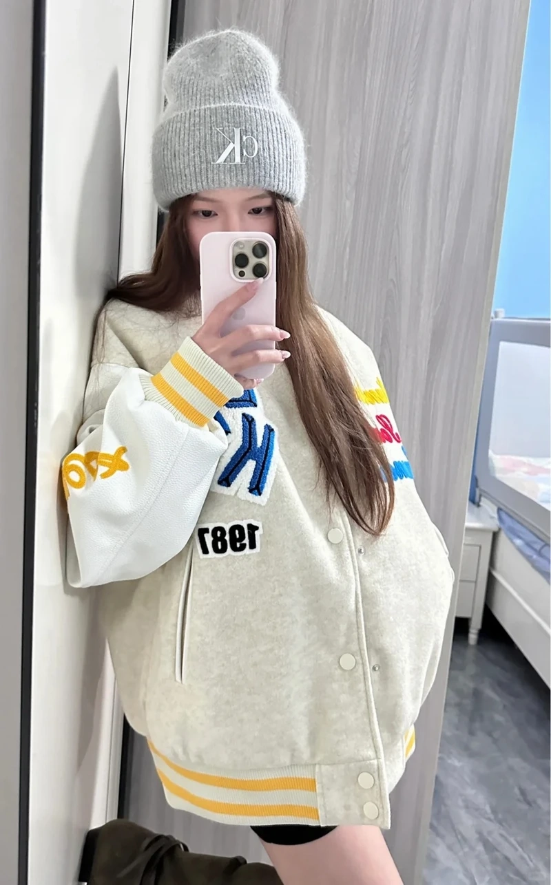 Giữ ấm tốt nhờ áo khoác varsity mùa đông