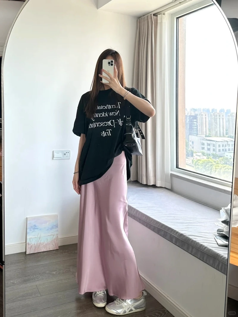 Tỏa sáng phong cách cùng chân váy lụa đẹp