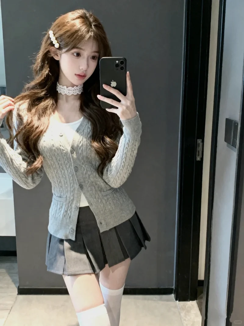 Vintage ngọt ngào cùng chân váy xếp ly vintage