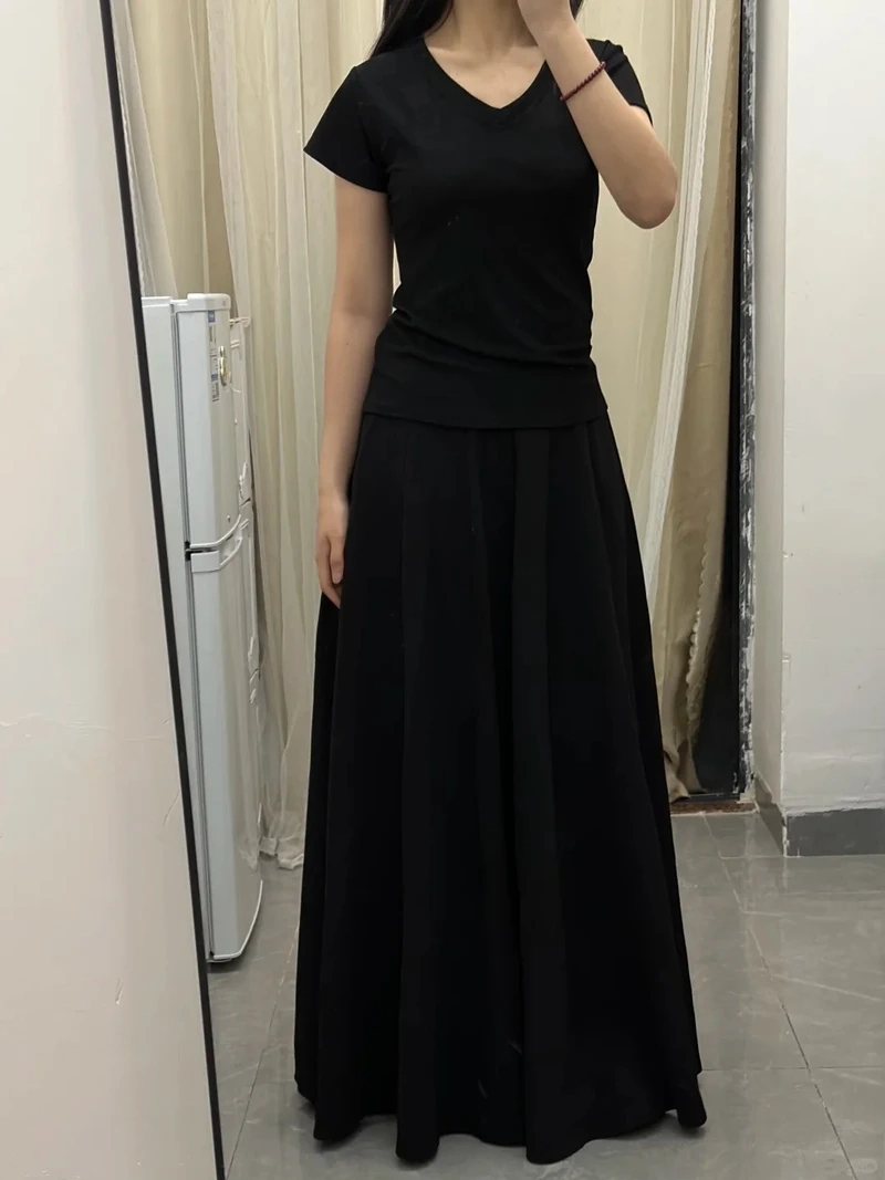 Dịu dàng cuốn hút với chân váy xòe nữ tính