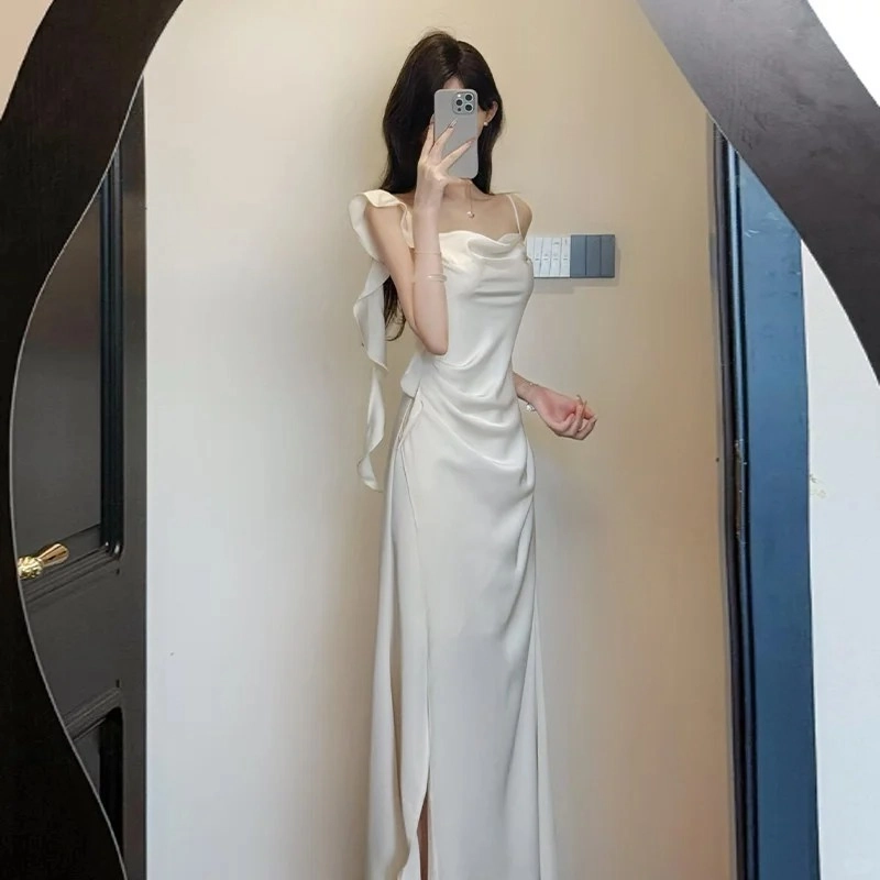 Đầm satin mẫu mới cập nhật xu hướng mới nhất