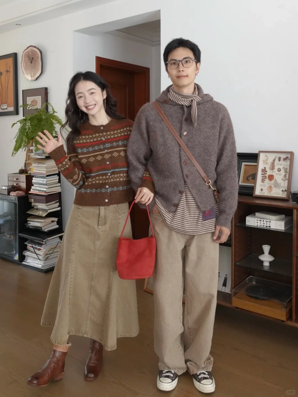 Phối đồ đôi Tết năng động đi du lịch cùng người thương