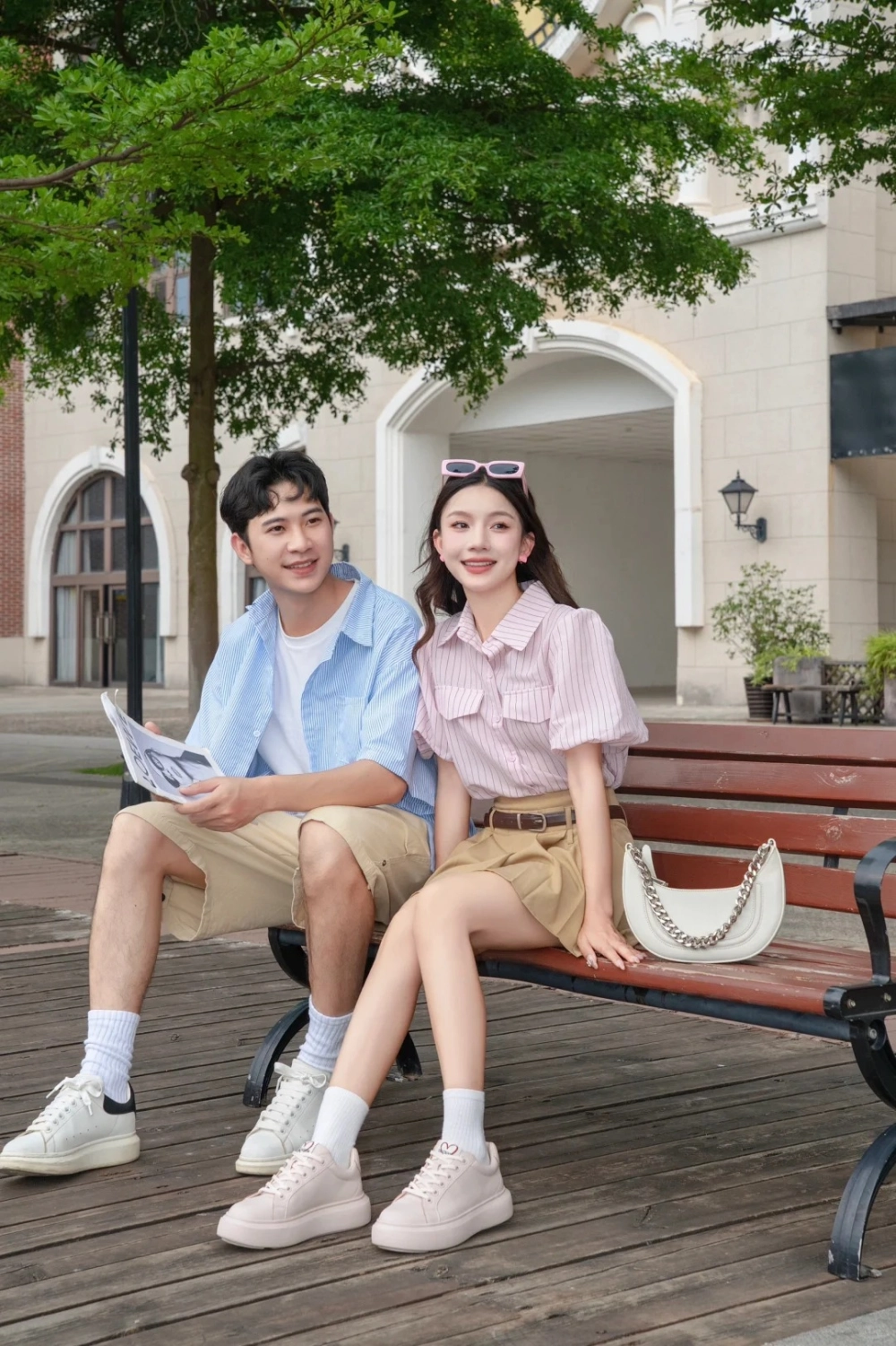 Váy xanh pastel duyên dáng cho bạn nữ