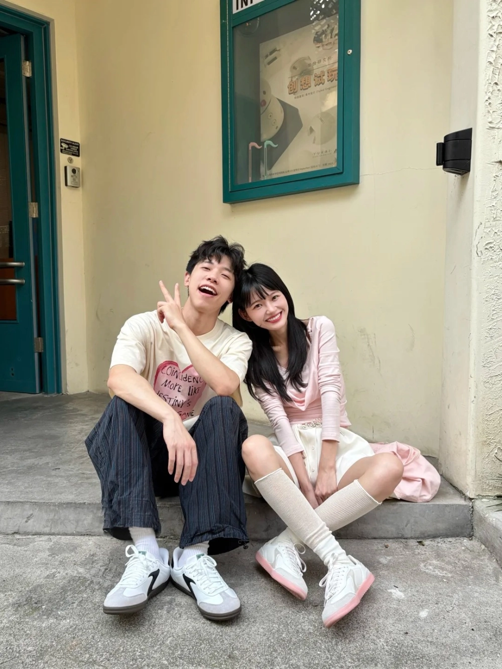 Mẫu áo dài pastel thêu hoa thủ công