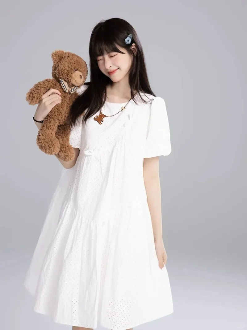 Nhẹ nhàng tinh tế với váy baby doll nhẹ nhàng