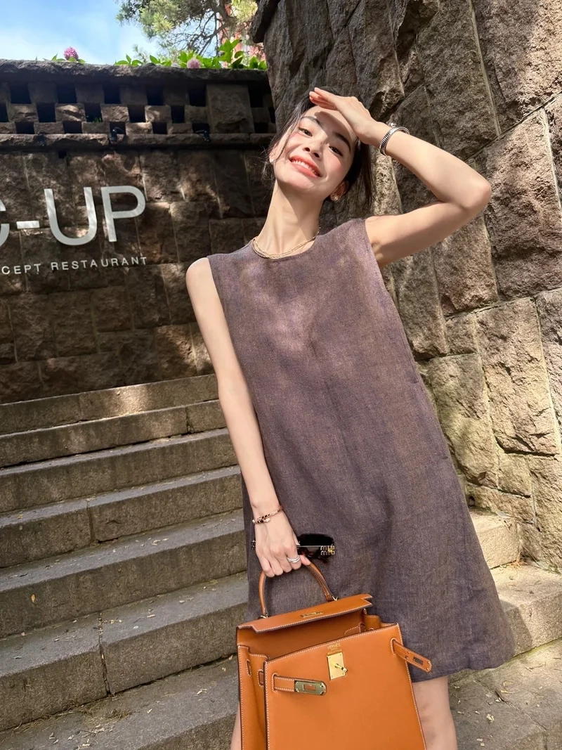 Chụp ảnh sống ảo với váy suông chụp ảnh
