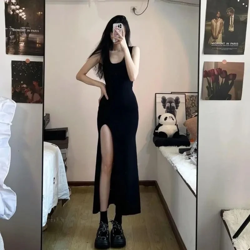 Đầm xẻ đùi cao tôn dáng cuốn hút quyến rũ